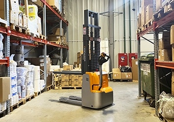 Обзор: электрический штабелер SMARTFORXX CDD10 - 15R-E