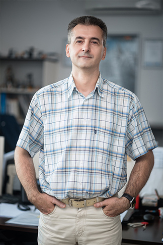 Игорь Попков