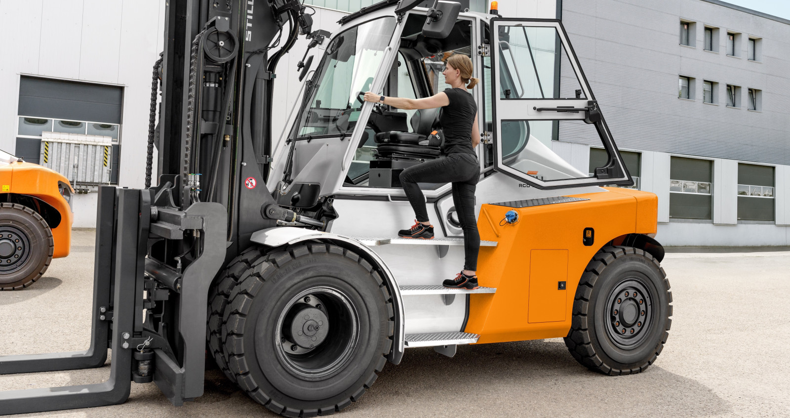 Дизельный вилочный погрузчик STILL RCD 100 / 600