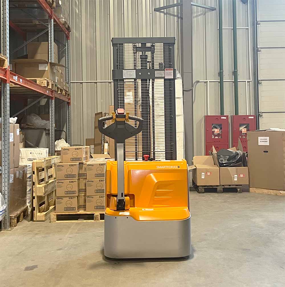 Электрический штабелер SMARTFORXX CDD15R-E